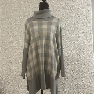 LOFT Gray and Cream Knit Sweater